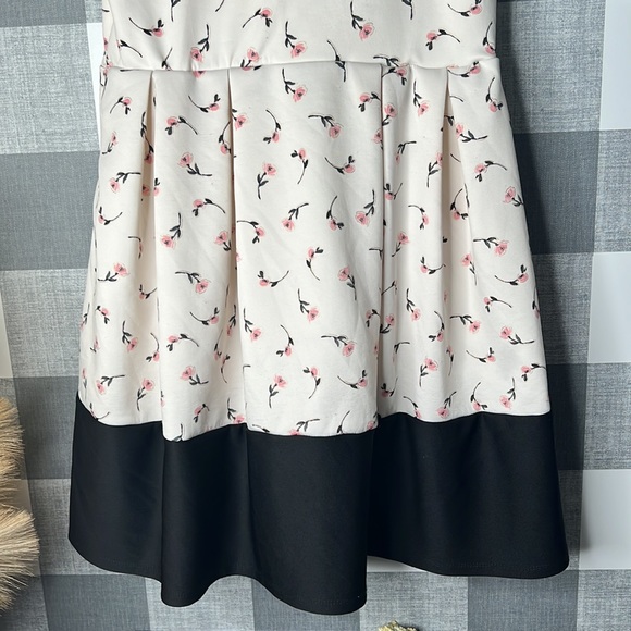 Knit Works Spring Girls Dress - Picture 4 of 6